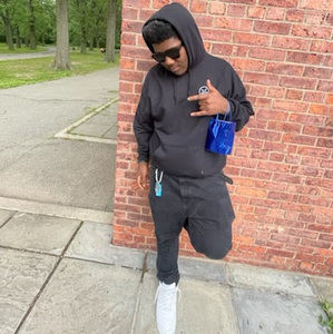 Meet your Posher, Jayson